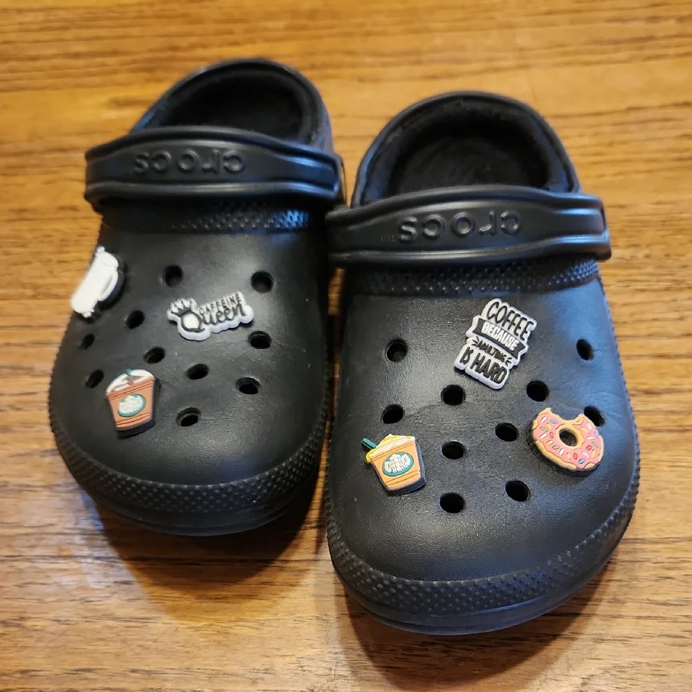 Black Crocs Size M6 W8